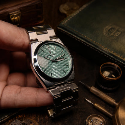 Cavallier Guilloche